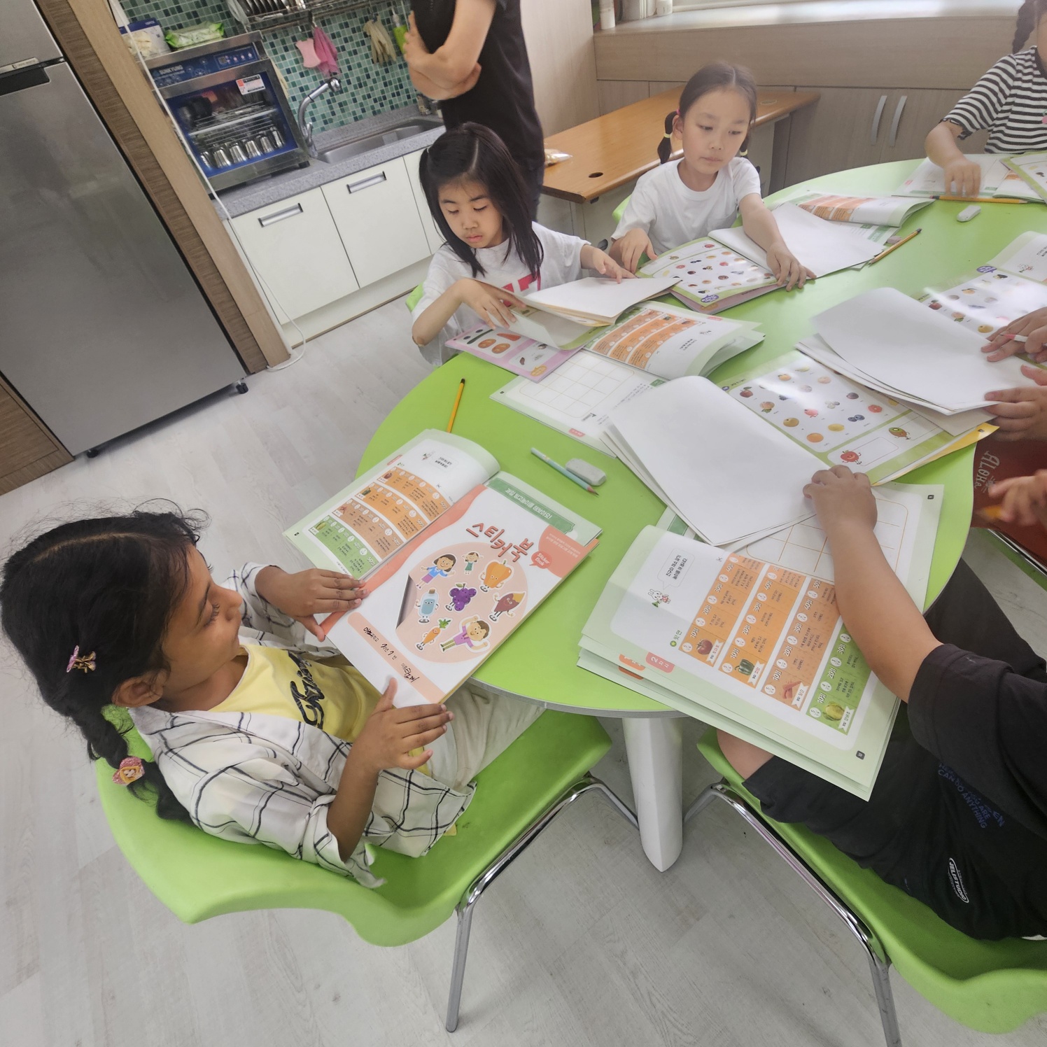KakaoTalk_20250619_144216915_08